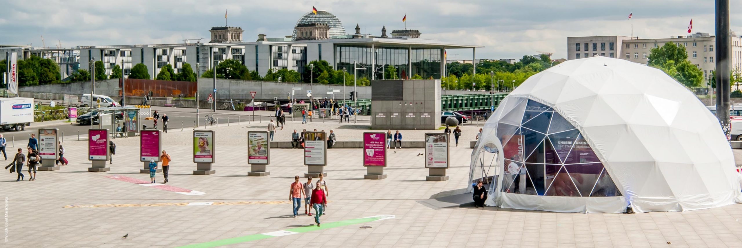 Ausstellungen-UND-WANDERAUSSTELLUNGEN Projekte mit Bürgerbeteiligung im öffentlichen räum